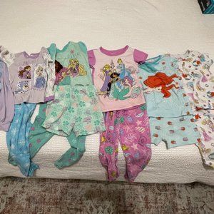6 sets of Disney princess pj sets